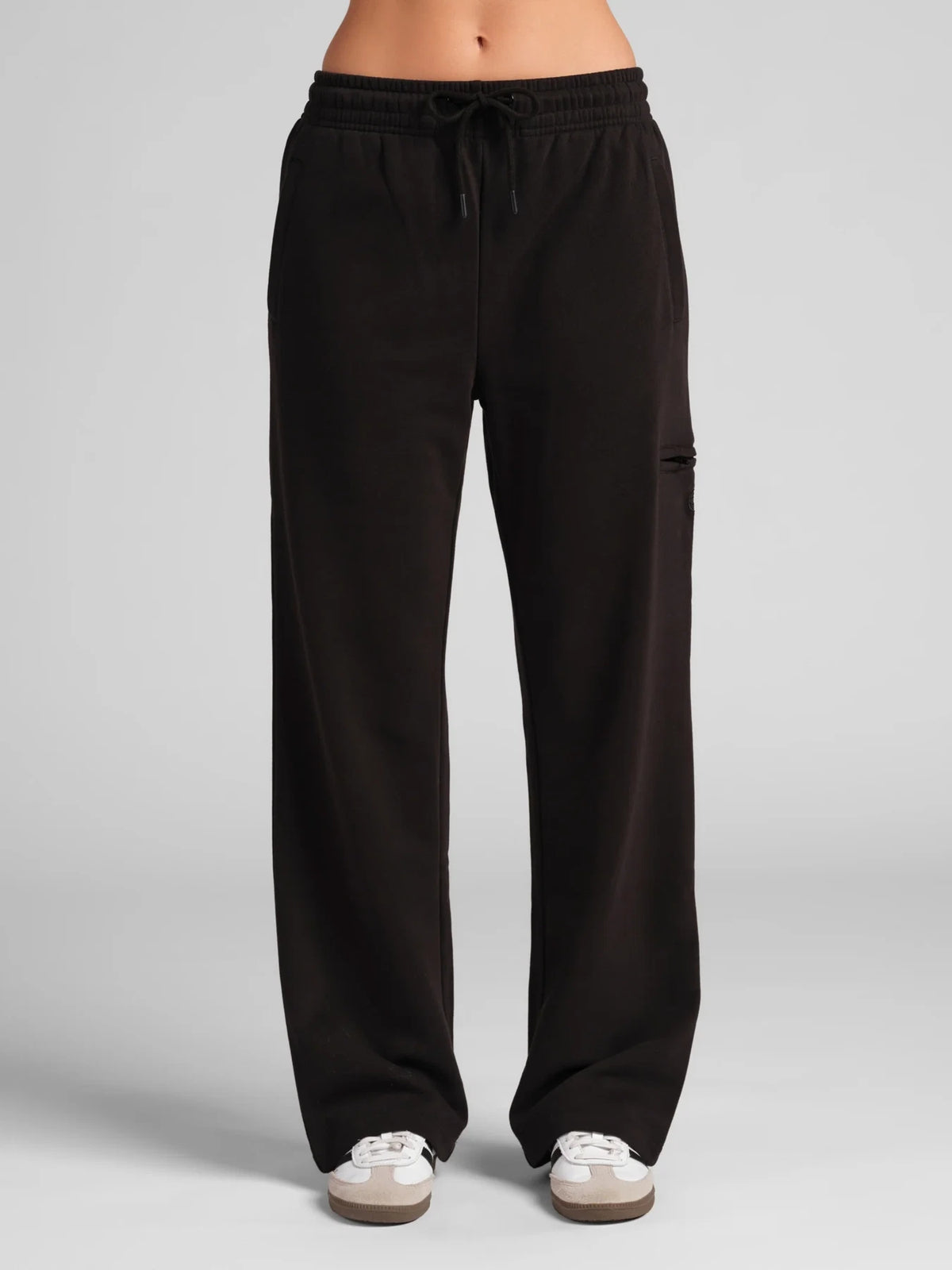 Lightweight Straight Leg Sweatpants - Black