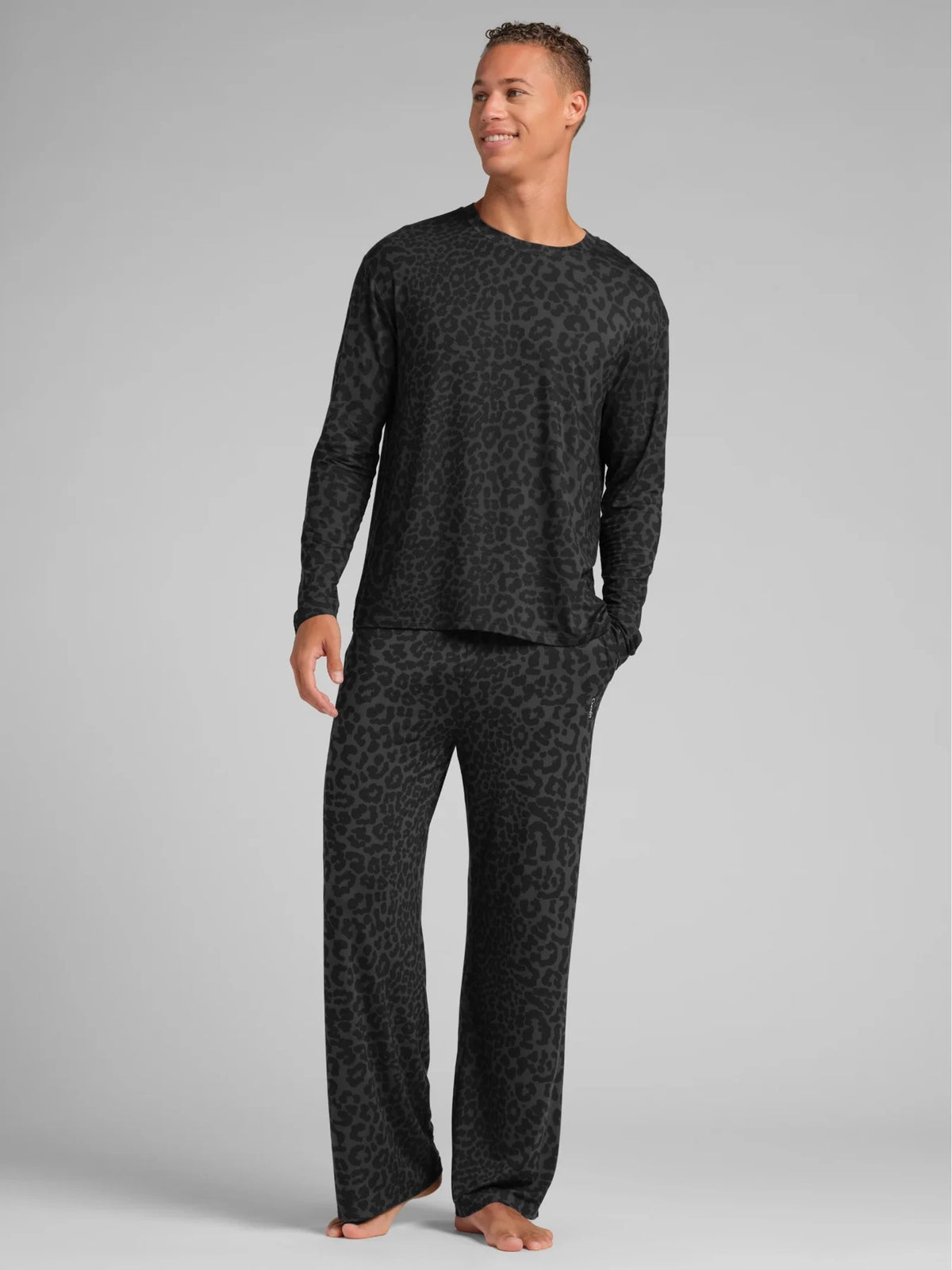 Long-Sleeve Lounge T-Shirt - Black