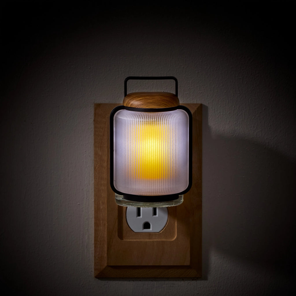 Lantern Plug-In Diffuser With Light