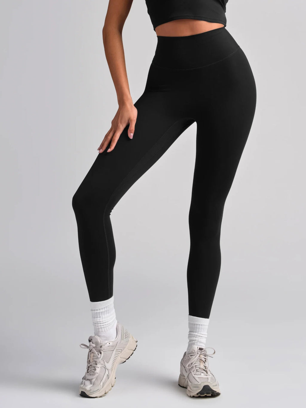 High-Waist Leggings - Black
