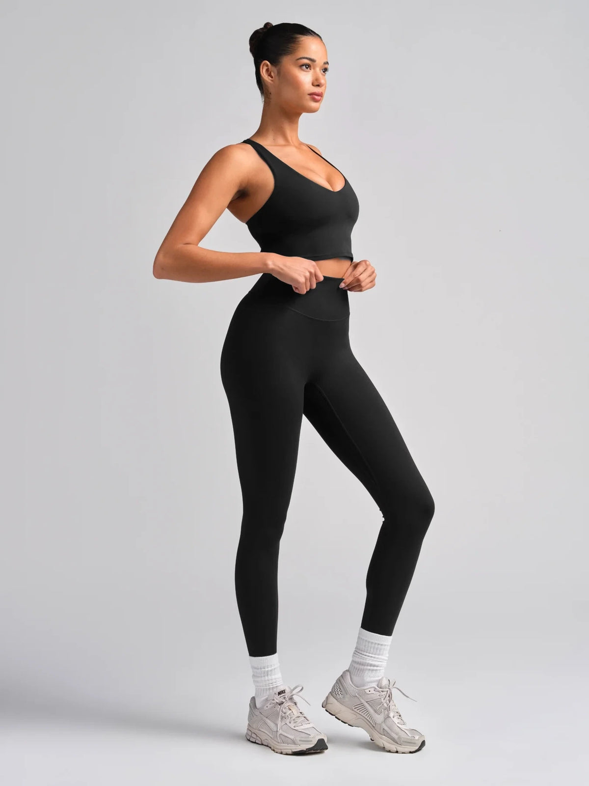 High-Waist Leggings - Black