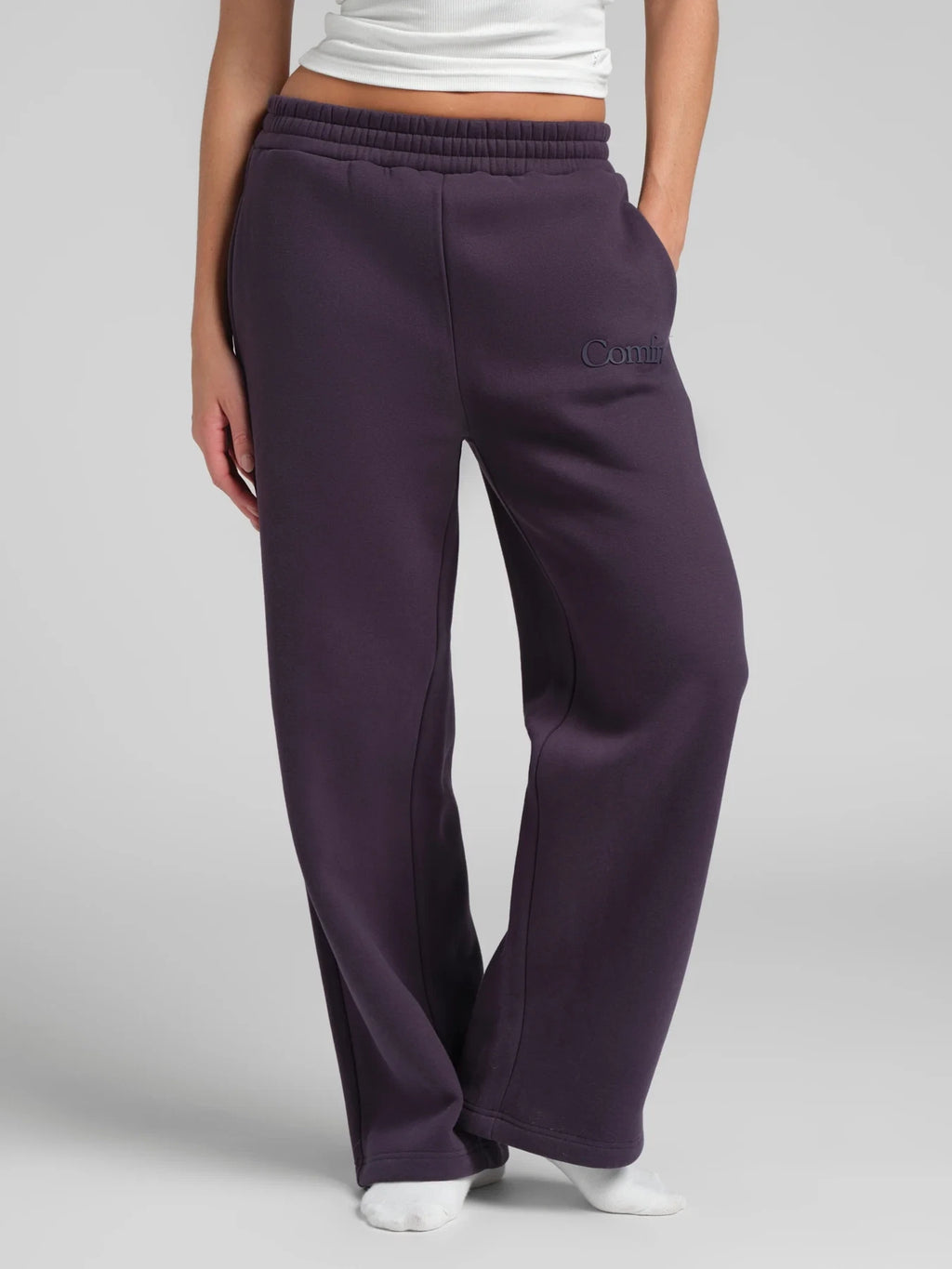 Short Inseam Straight-Leg Sweatpants - Blackberry